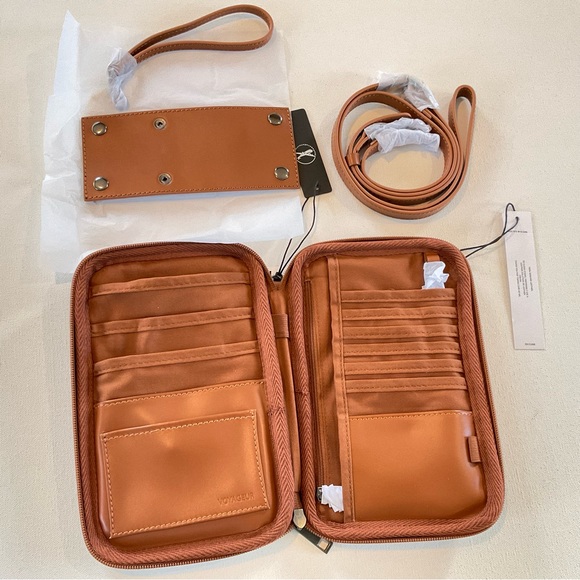NWT JoePamelia Voyageur Leather Artisan Travel Wallet Crossbody Camel 
MSRP$189. - Picture 12 of 15